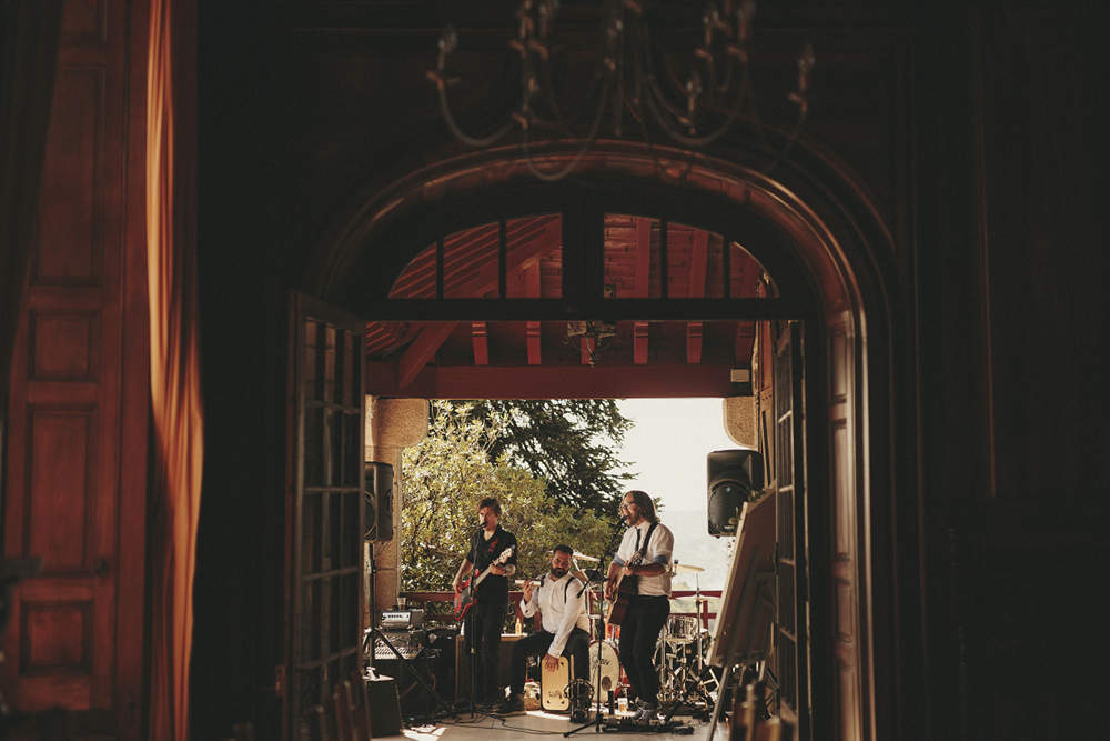 Wedding Band - Château du Doux